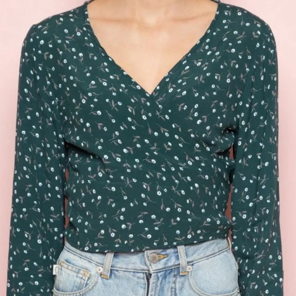 brandy melville wrap top